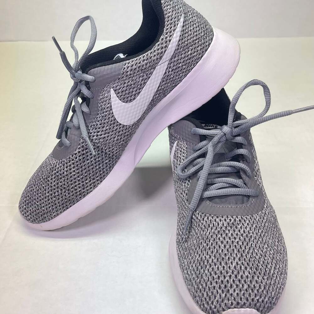 Nike Tanjun Grey Running Shoes Men’s US 9.5 - Picture 3 of 9